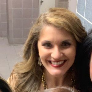 Meet your Posher, Lacey